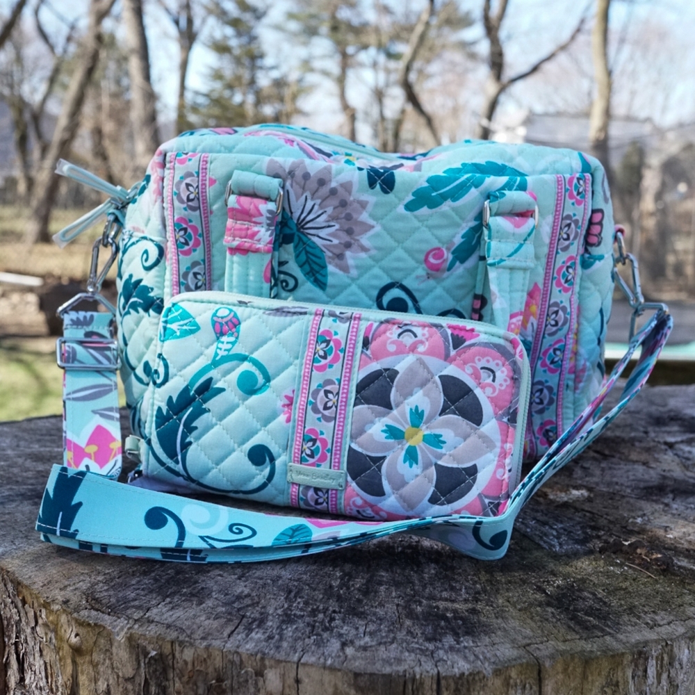 Vera Bradley 100 Handbag with Wallet - Mint Flowers